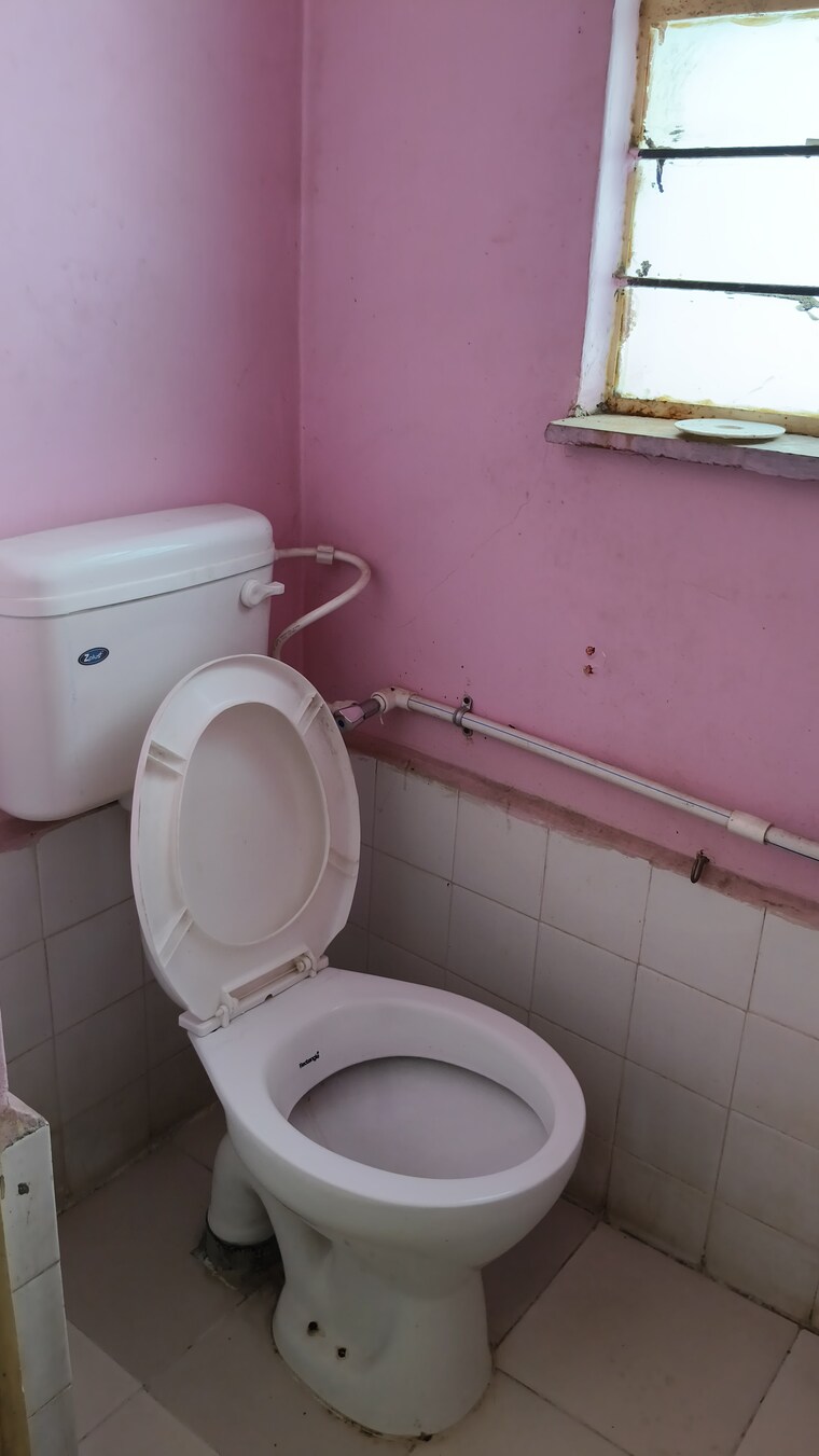 Bathroom, kalpanamati-chs 1 Bedroom 550 Sq.Ft. Apartment In Aundh Pune 9705030