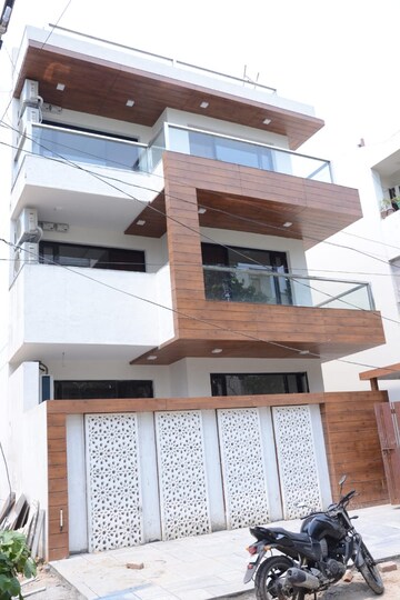 6+ BHK Villa For Sale in DLF The Icon, Dlf Phase V