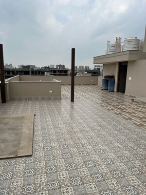 Swimming Pool in 6+ BHK Villa at DLF The Icon, Dlf Phase V – for Sale