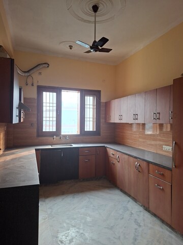 3 BHK Independent House For Rent in RWA Apartments Sector 45, Sector 45