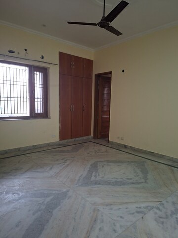 Furnished Amenities in 3 BHK Independent House at RWA Apartments Sector 45, Sector 45 – for Rent