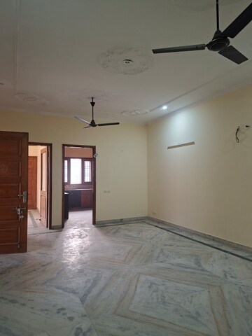 Furnished Amenities in 3 BHK Independent House at RWA Apartments Sector 45, Sector 45 – for Rent