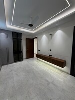 3 BHK 200 Sq.Yd. Builder Floor in Sushant Lok 3