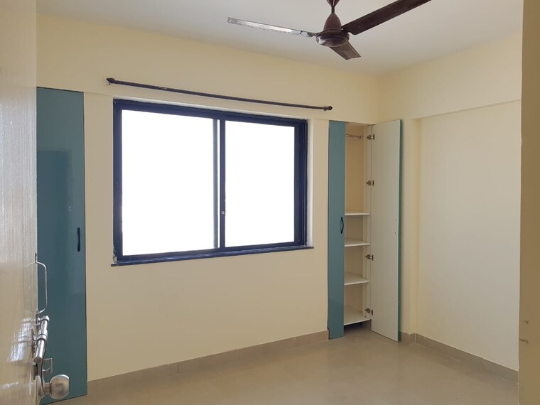 Room, wadgaon sheri 2 Bedroom 1050 Sq.Ft. Apartment In Wadgaon Sheri Pune 9705062