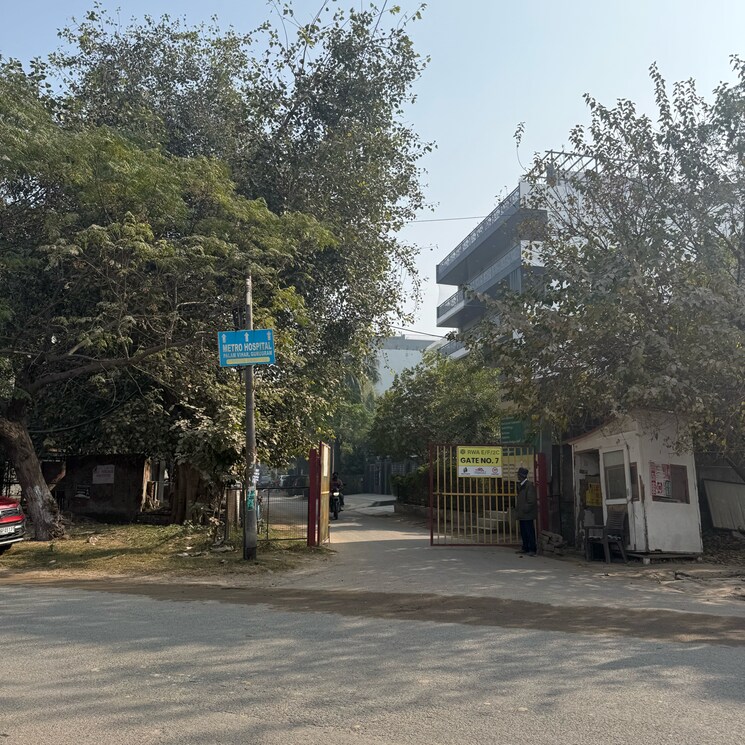 Exterior View, palam-vihar-residents-association 3.5 Bedroom 225 Sq.Yd. Builder Floor In Palam Vihar Gurgaon 9705084