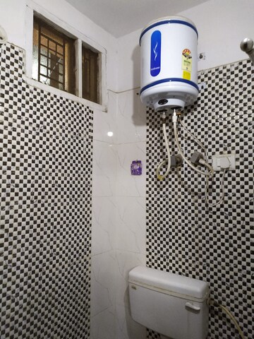 2 BHK Builder Floor For Rent in Vipin Garden