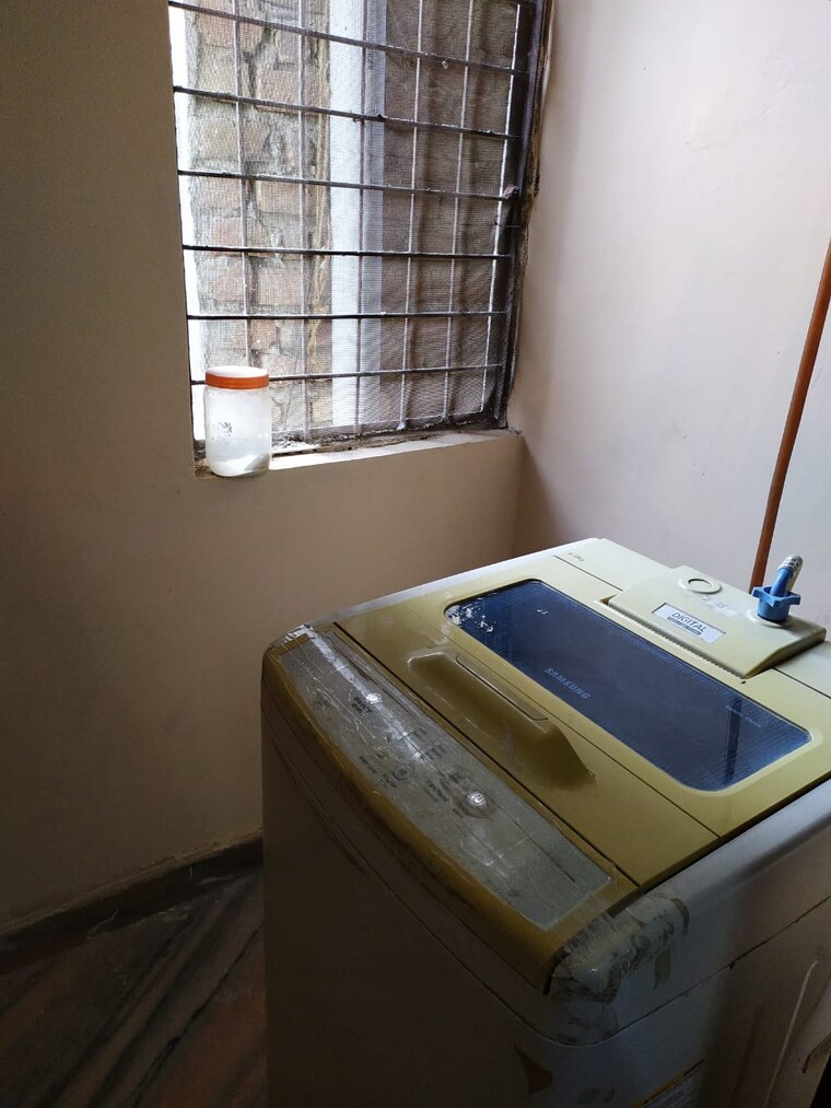 undefined, vipin garden 2 Bedroom 70 Acre Builder Floor In Vipin Garden Delhi 9705096