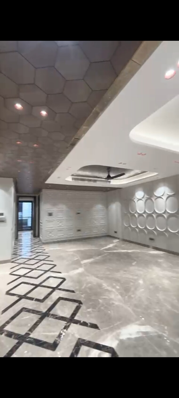  Parking, chittaranjan park 4 Bedroom 2880 Sq.Ft. Builder Floor In Chittaranjan Park Delhi 9705099