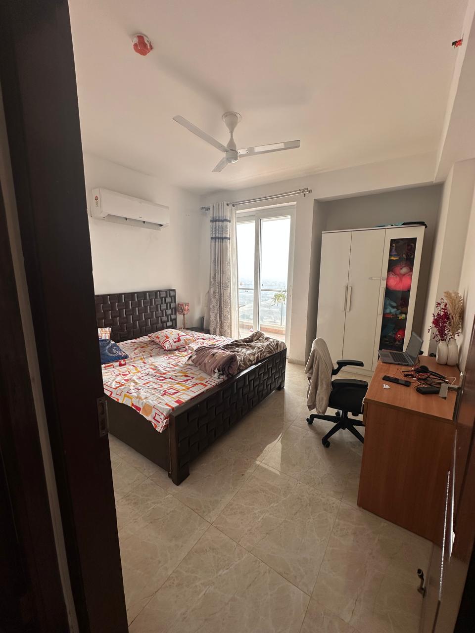 3 BHK Apartment For Rent in Omaxe Royal Residency Faridabad