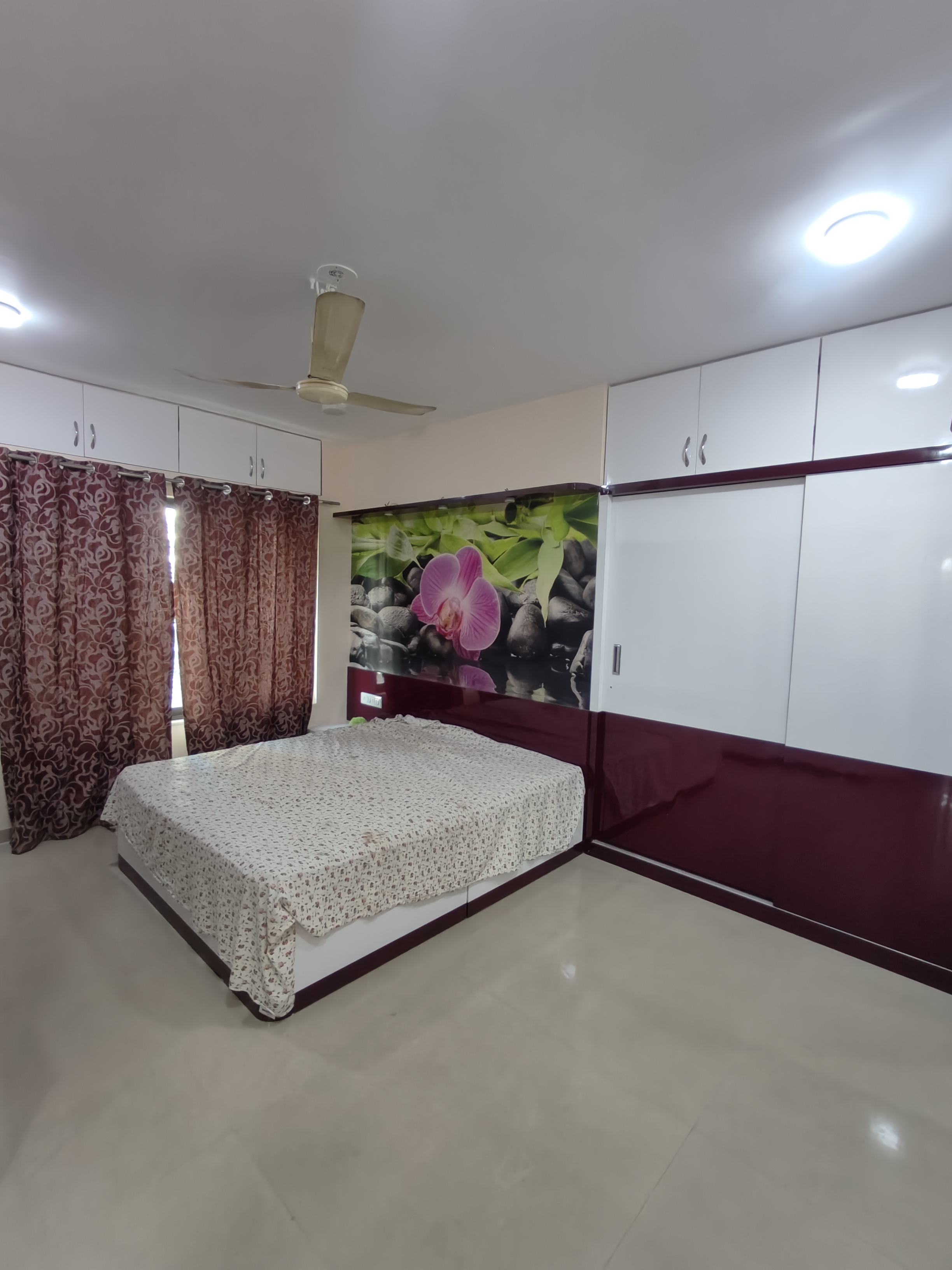 2.5 BHK + Pooja Room Apartment For Rent in Dosti Vihar