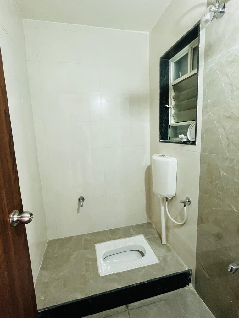 Bathroom, wadgaon sheri 2 Bedroom 1040 Sq.Ft. Apartment In Wadgaon Sheri Pune 9705102