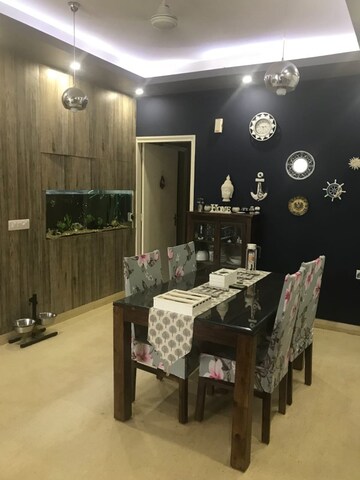 1 BHK Independent House For Rent in Sector 4