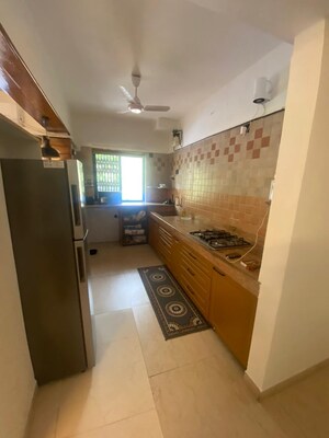 Furnished Amenities in 1 BHK Apartment at Swastik Society Vile Parle West, Juhu – for Rent