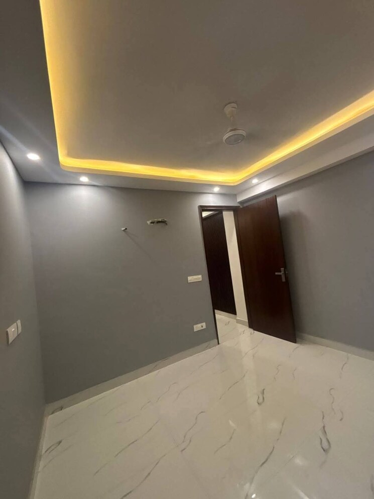 Room, saket 3 Bedroom 1450 Sq.Ft. Apartment In Saket Delhi 9705157