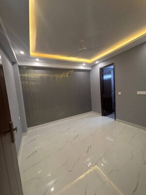 Room in 3 BHK Apartment at Saket – for Rent