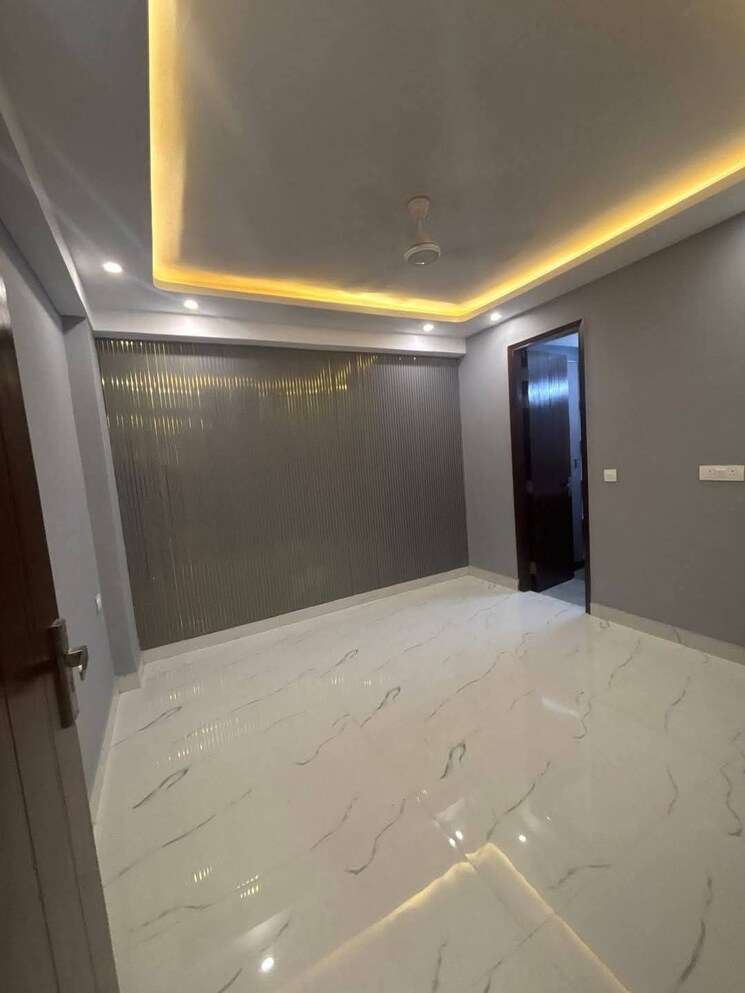 Room, saket 3 Bedroom 1450 Sq.Ft. Apartment In Saket Delhi 9705157