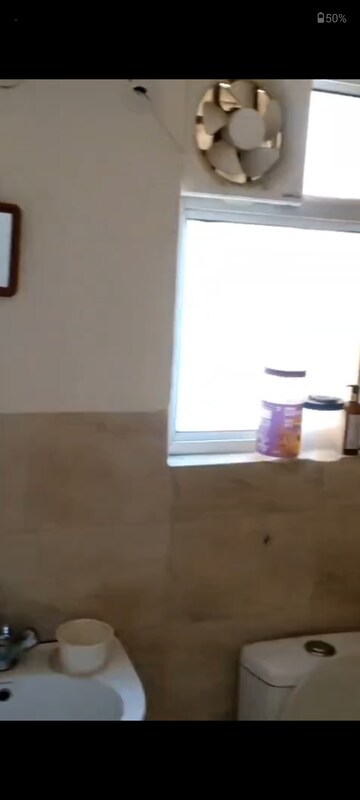 2 BHK Apartment For Rent in Wave Dream Homes, Wave City