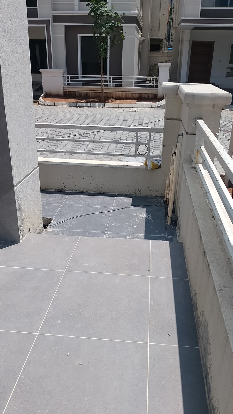 Balcony, kollur 5 Bedroom 4100 Sq.Ft. Villa In Kollur Hyderabad 9705216