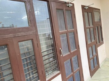 Balcony in 1 BHK Independent House at Sector 4 – for Rent