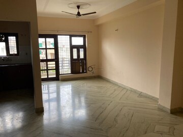 1 BHK Independent House For Rent in Sector 4
