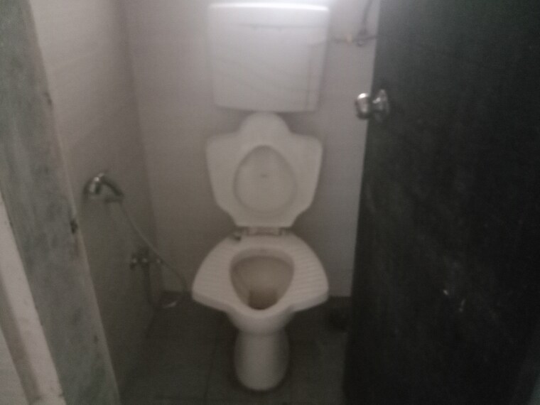 Bathroom, dosti-west-county 1 Bedroom 317 Sq.Ft. Apartment In Balkum Pada Thane 9705243