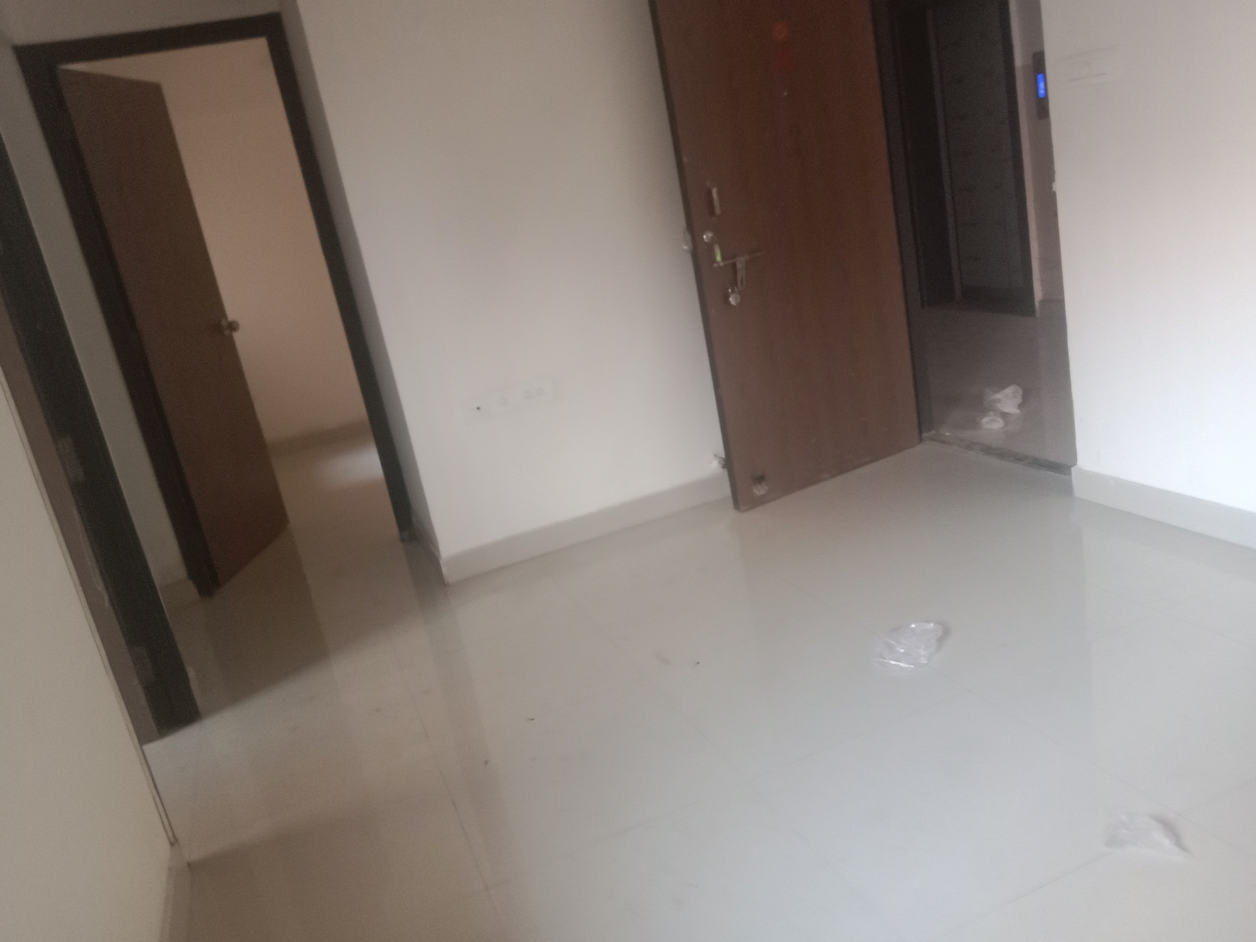 Room in 1 BHK Apartment at Dosti West County, Balkum Pada – for Rent