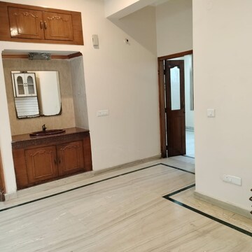 Room in 2.5 BHK Villa at Sector 23 – for Rent