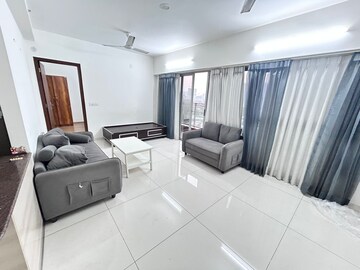 Team Area in 2 BHK Apartment at Amanora Adreno Towers, Hadapsar – for Rent