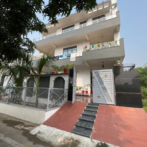  Pg For Rent in Gomti Nagar