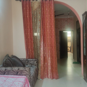 Living Room in 3 BHK Villa at Sector 22 – for Rent