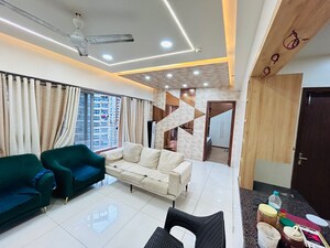 Team Area in 2 BHK Apartment at Amanora Adreno Towers, Hadapsar – for Rent