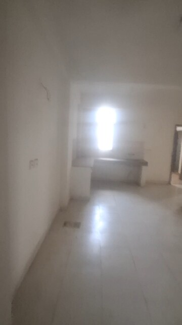 Room in 3 BHK Apartment at Amolik Heights, Sector 88 – for Sale
