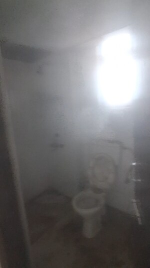 Room in 3 BHK Apartment at Amolik Heights, Sector 88 – for Sale