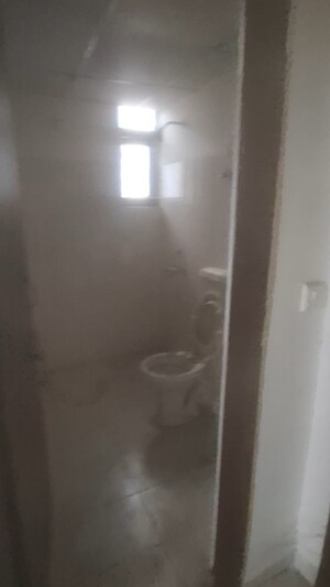 Bathroom in 3 BHK Apartment at Amolik Heights, Sector 88 – for Sale