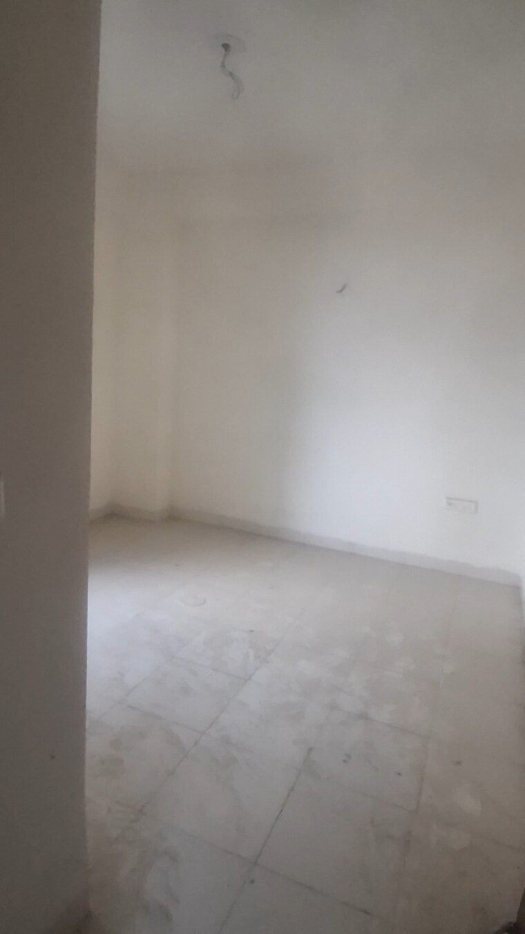 Room, amolik-heights 3 Bedroom 745 Sq.Ft. Apartment In Sector 88 Faridabad 9705340