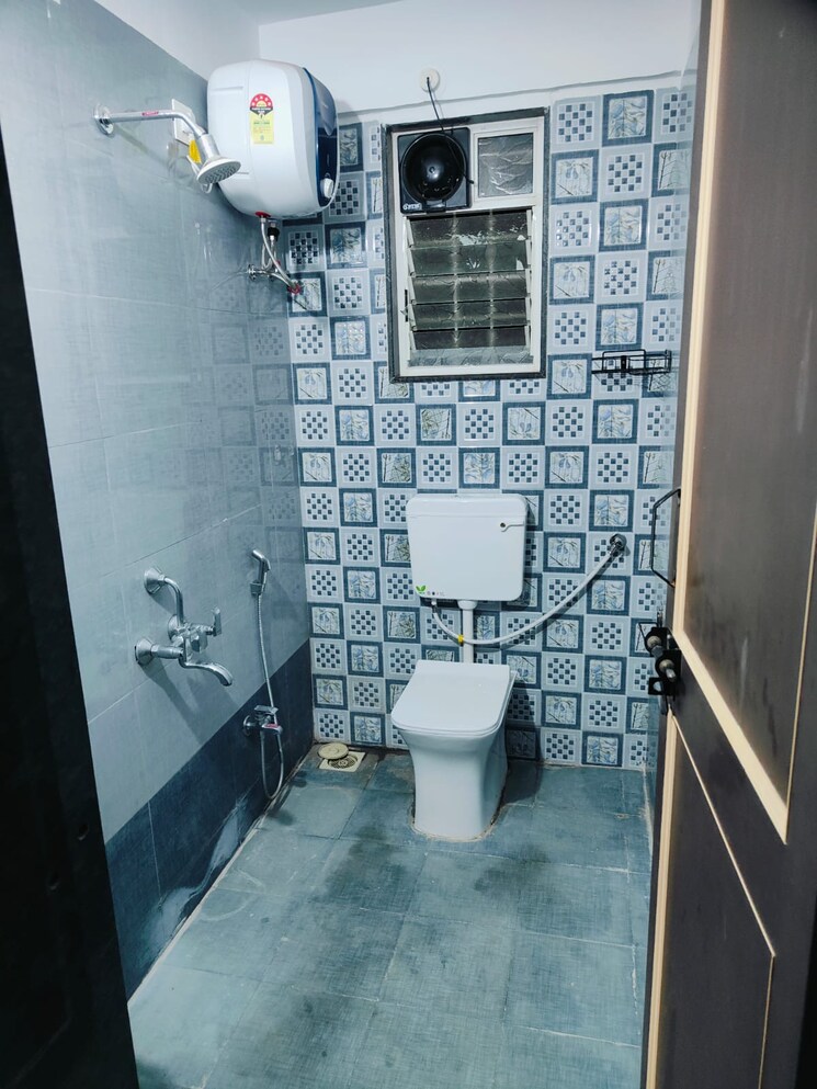 Bathroom, chandan-garden 3 Bedroom 1650 Sq.Ft. Apartment In Nibm Road Pune 9705280