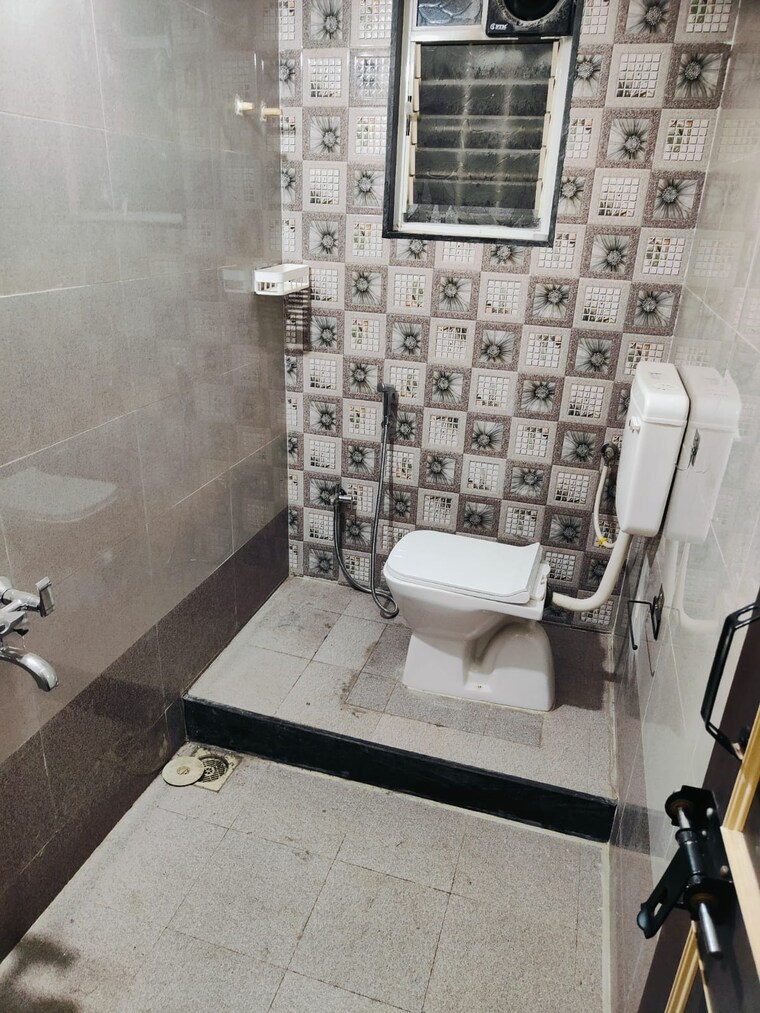 Bathroom, chandan-garden 3 Bedroom 1650 Sq.Ft. Apartment In Nibm Road Pune 9705280