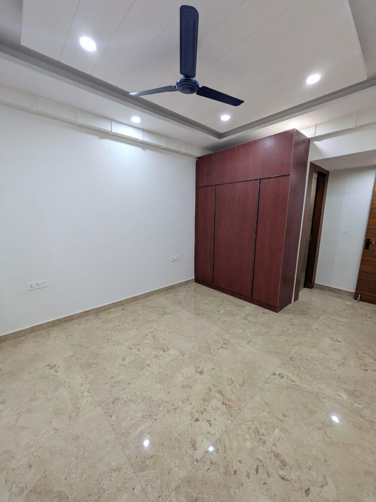 Room, emaar-mgf-emerald-hills 3 Bedroom 1380 Sq.Ft. Apartment In Sector 65 Gurgaon 9705294