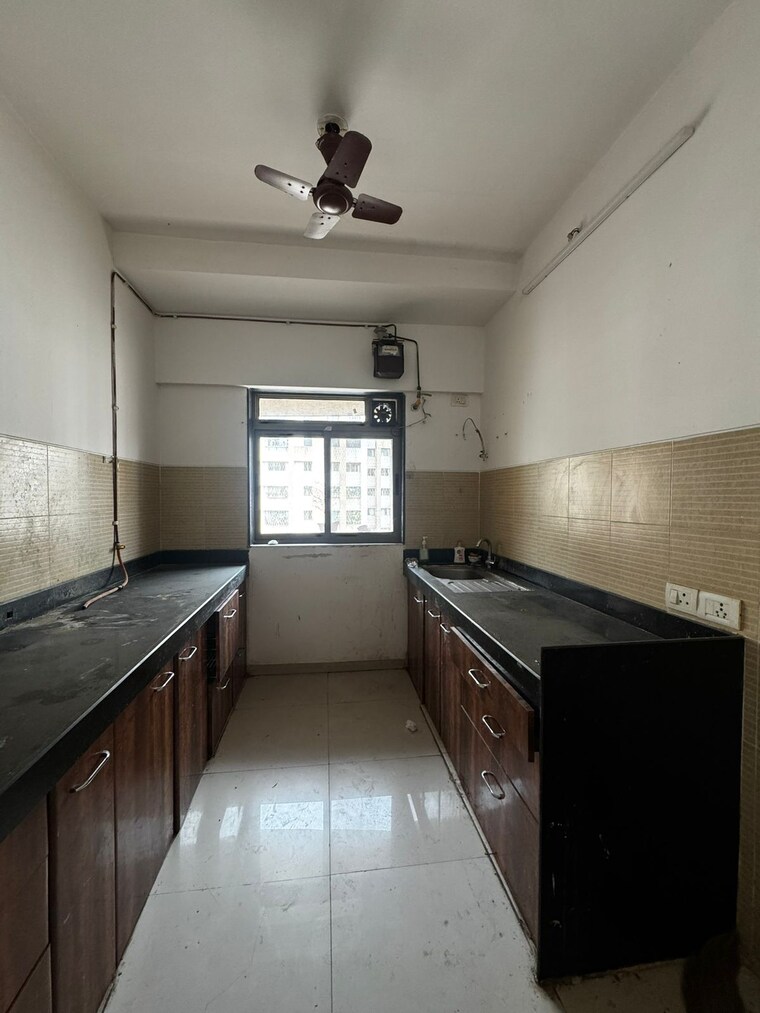 Kitchen, lodha-splendora 3 Bedroom 1500 Sq.Ft. Apartment In Ghodbunder Road Thane 9705286