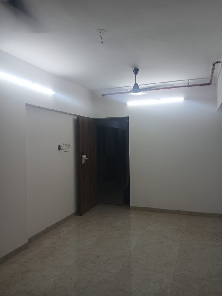 Room, raj-infinia 2 Bedroom 750 Sq.Ft. Apartment In Malad West Mumbai 9705300