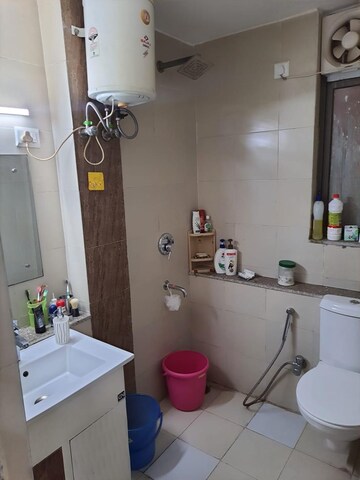 Master Bedroom in 2 BHK Apartment at Unitech Uniworld Gardens 2, Sector 47 – for Sale