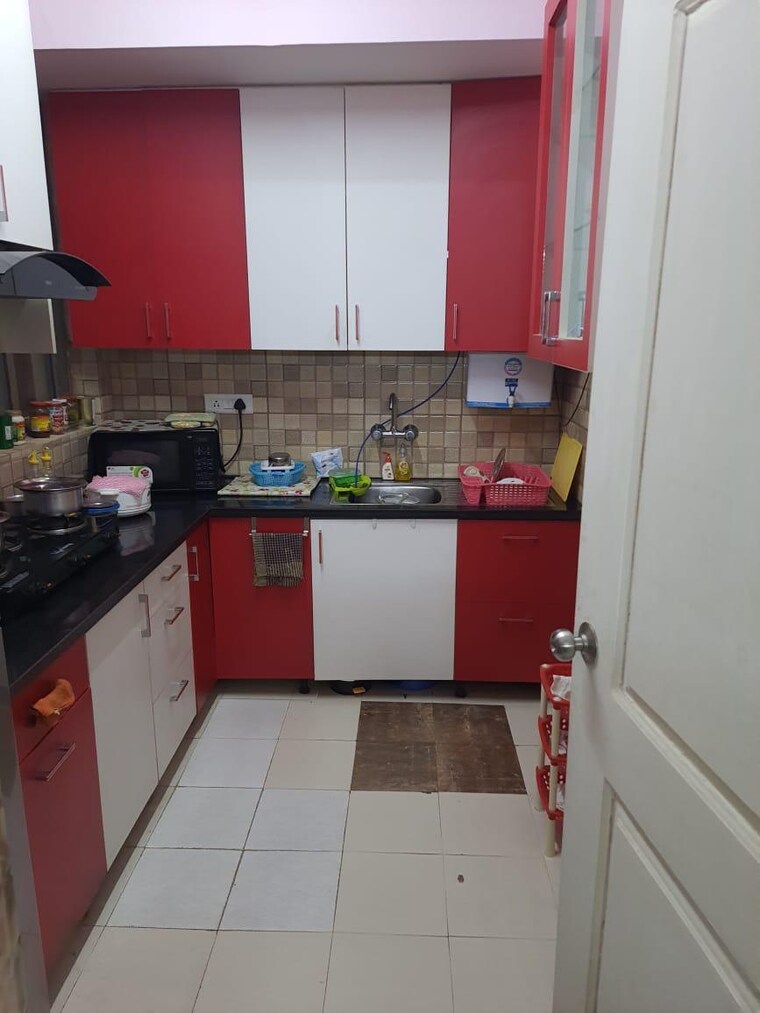 Kitchen, unitech-uniworld-gardens-2 2 Bedroom 997 Sq.Ft. Apartment In Sector 47 Gurgaon 9705323