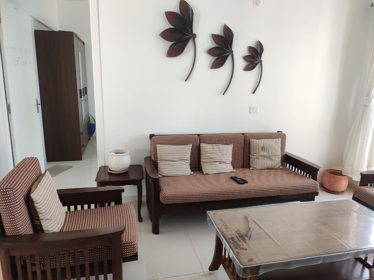 1 BHK + Extra Room 520 Sq.Ft. Apartment in Amanora Gold Towers