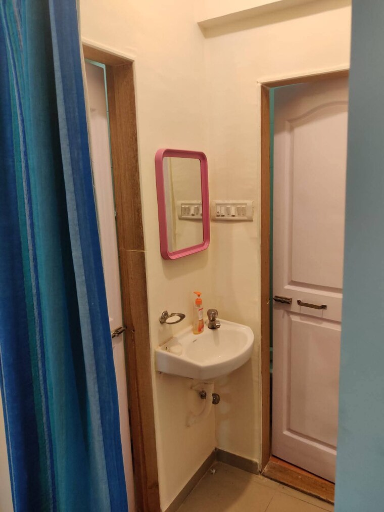 undefined, dindoshi-onkar-chs 1 Bedroom 545 Sq.Ft. Apartment In Malad East Mumbai 9705335