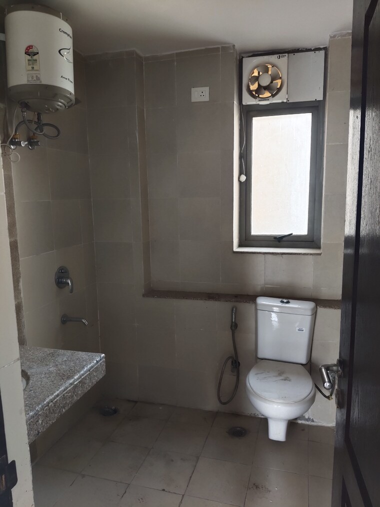 Bathroom, unitech-uniworld-gardens-2 3 Bedroom 1288 Sq.Ft. Apartment In Sector 47 Gurgaon 9705339