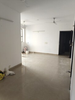 3 BHK Apartment For Sale in Unitech Uniworld Gardens 2