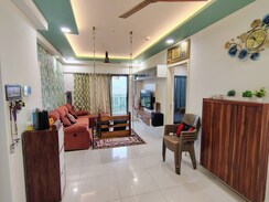 2 BHK + Extra Room Apartment For Sale in Amanora Gold Towers