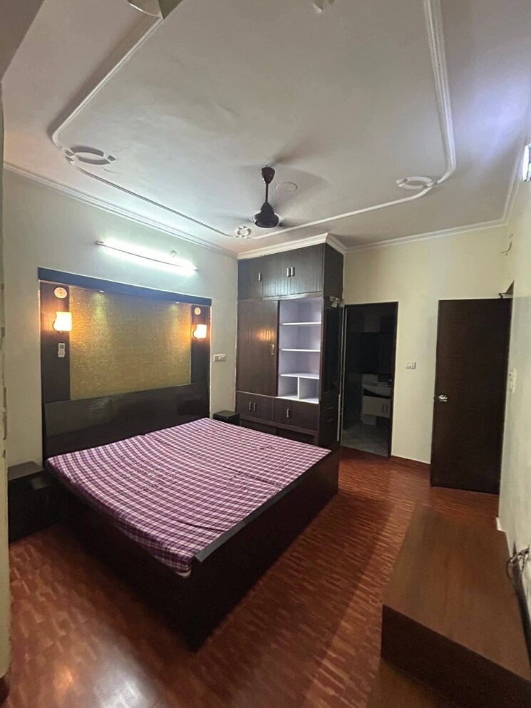 Bedroom, saket 3 Bedroom 1500 Sq.Ft. Apartment In Saket Delhi 9705354