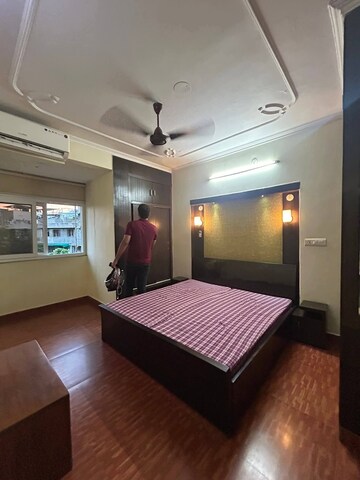 Bedroom in 3 BHK Apartment at Saket – for Rent