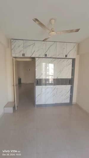 Room in 2 BHK Apartment at Signature Signum 95 II, Sector 95 – for Rent